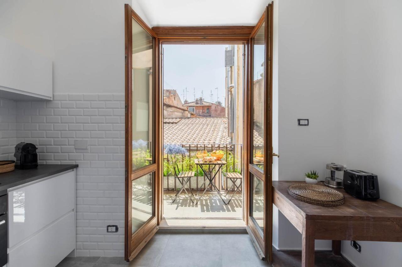 Iflat Pantheon'S Roomy And Friendly Apartment 로마 외부 사진